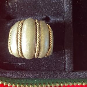 KABANA Vintage Sterling Silver
DOMED Rope Design Tapered Band
Ring sz 7. 14K